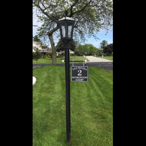 Custom sign for lamp post using black-white-black color core