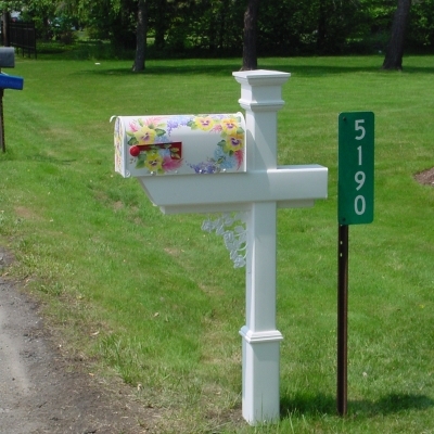 The white PVC Mailbox Post makes it easy to show off a decorative mailbox